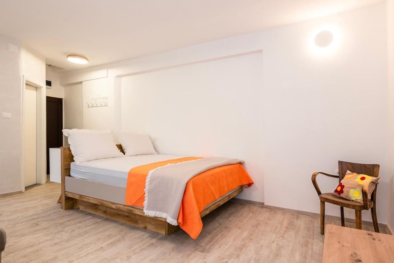 Studio Apartman Max Center Of The Old Town Free Parking Beautiful View Šibenik Exterior foto